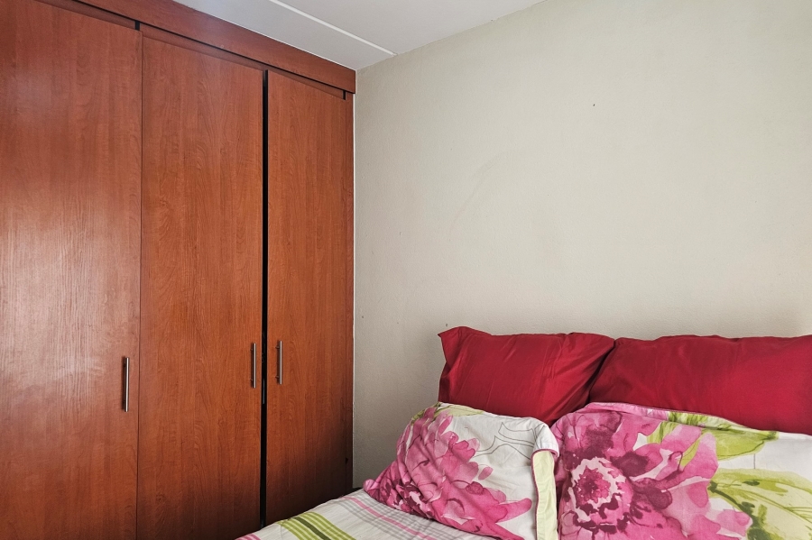 2 Bedroom Property for Sale in Waterval East North West